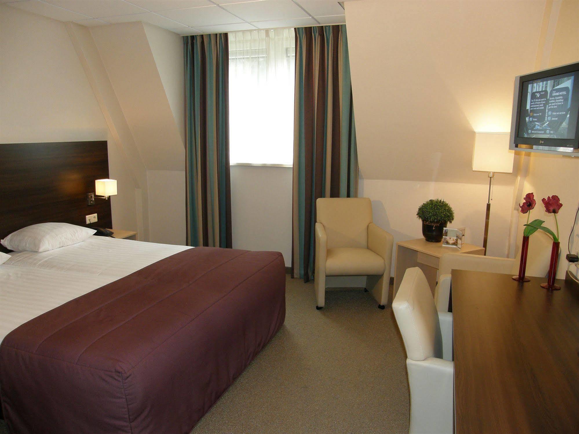 Hotel De Werelt Garderen Dış mekan fotoğraf